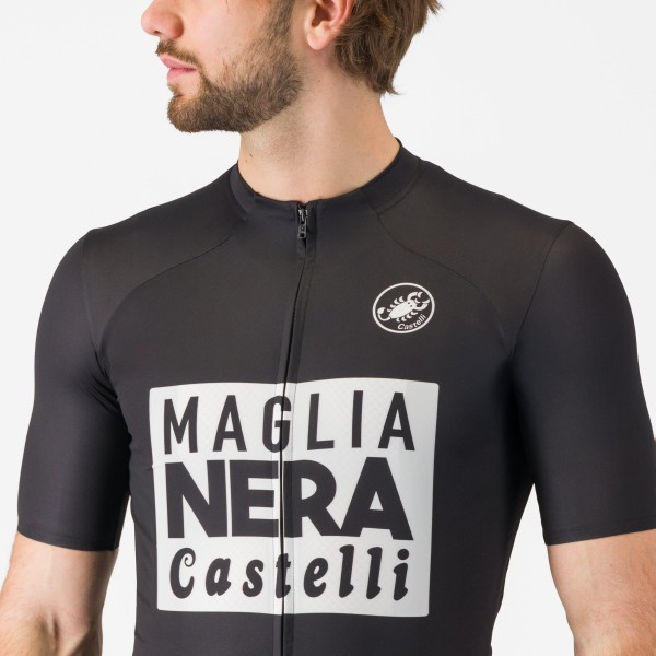 Abbigliamento uomo Maglia Vintage Giro d'Italia 2025 - Nera Abbigliamento uomo Maglia Vintage Giro d'Italia 2025 - Nera