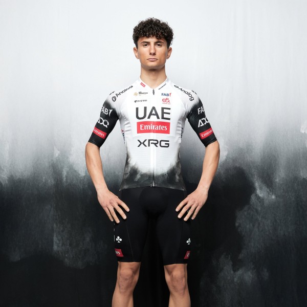 Abbigliamento uomo Maglia UAE Team Emirates 2025 Pissei Magistrale Ultra Abbigliamento uomo Maglia UAE Team Emirates 2025 Pissei Magistrale Ultra