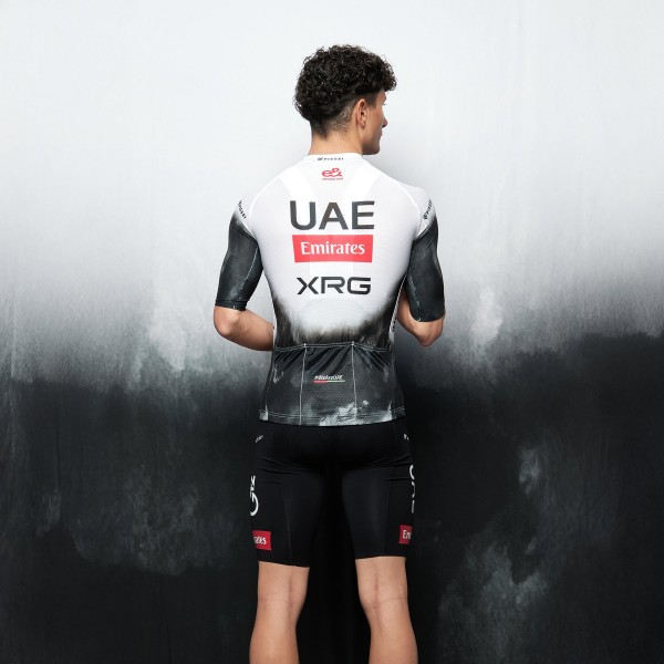 Abbigliamento uomo Maglia UAE Team Emirates 2025 Pissei Magistrale Ultra Abbigliamento uomo Maglia UAE Team Emirates 2025 Pissei Magistrale Ultra