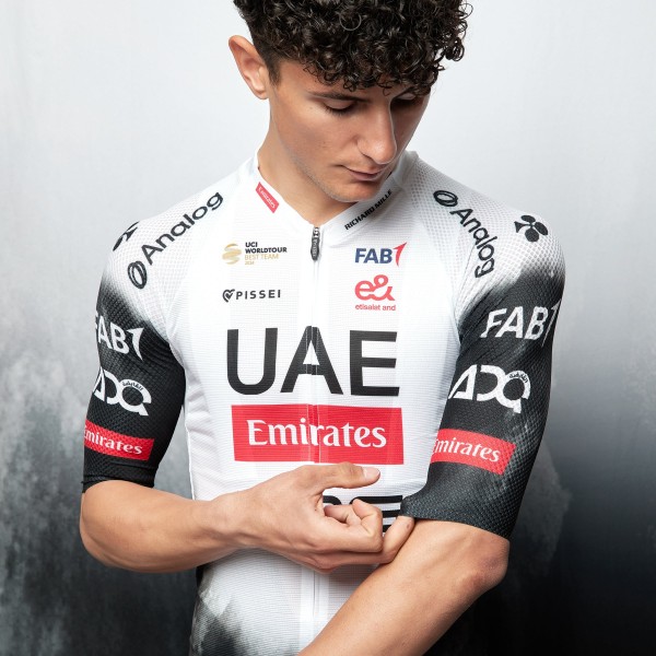 Abbigliamento uomo Maglia UAE Team Emirates 2025 Pissei Magistrale Ultra Abbigliamento uomo Maglia UAE Team Emirates 2025 Pissei Magistrale Ultra